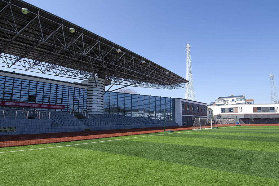 怒江体育场看台网架工程